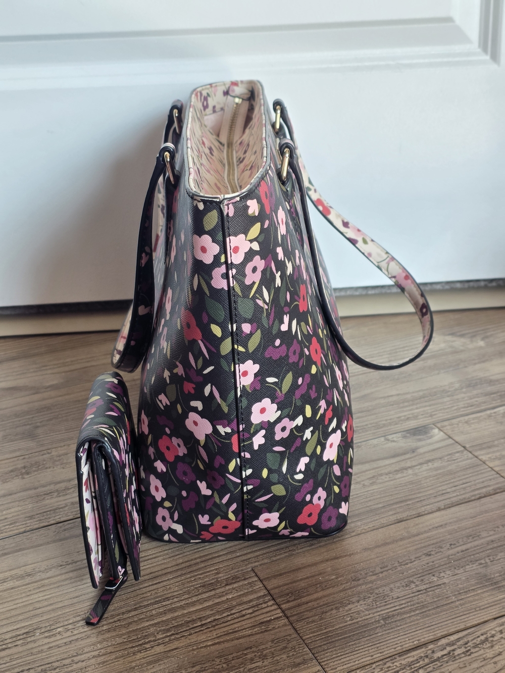 Kate Spade Laurel Way Boho Floral Dally Tote + Wallet - Picture 4 of 14